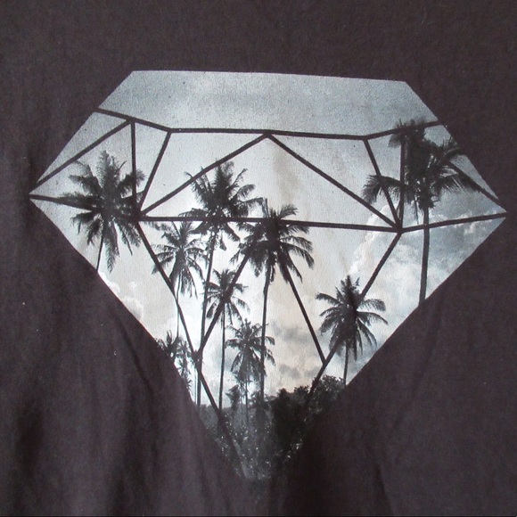 DIAMOND 💎 DESIGN MEN T-SHIRT👕 - Picture 3 of 5